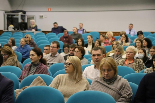 
                            
                                                        Во Владивостоке прошли публичные слушания по проекту бюджета города на 2024-2026 годы
                        